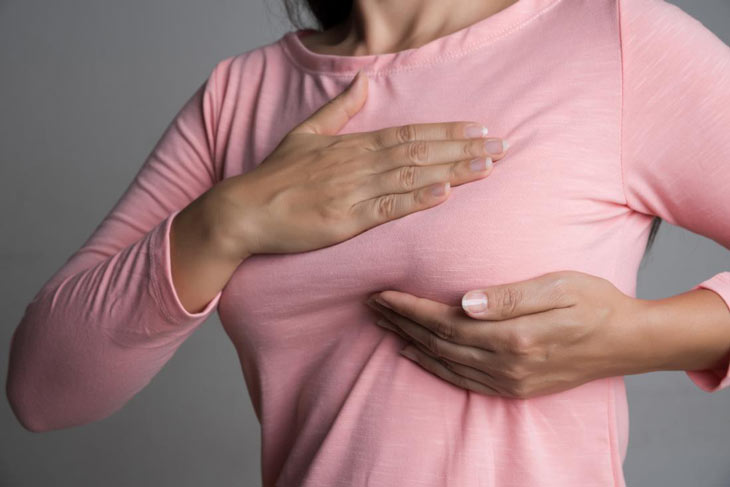 VITAMIN E VÀ TINH DẦU HOA ANH THẢO UỐNG CHUNG CÓ TỐT KHÔNG? 