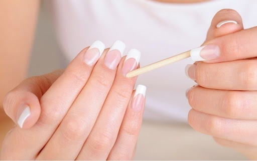 Uống collagen có thể làm tăng sức mạnh của móng tay bằng cách ngăn ngừa giòn