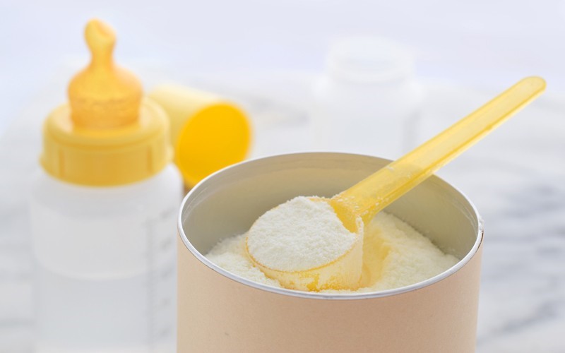 Chọn sữa dựa trên nguồn gốc xuất xứ và thương hiệu