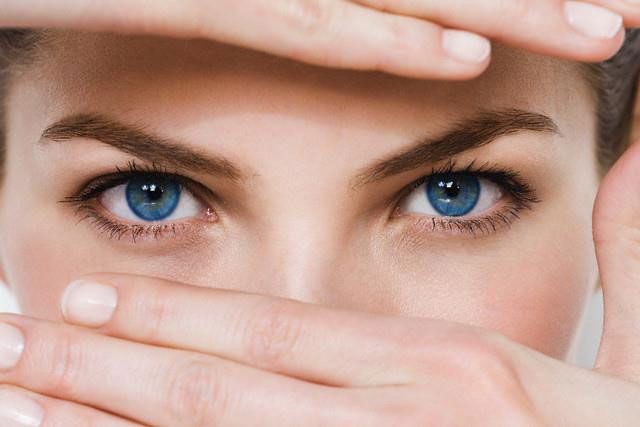 Suy giảm thị lực: Vấn đề không chừa một ai